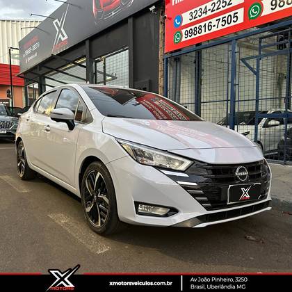 NISSAN VERSA 1.6 16V FLEX EXCLUSIVE XTRONIC NISSAN VERSA 1.6 16V FLEX EXCLUSIVE XTRONIC